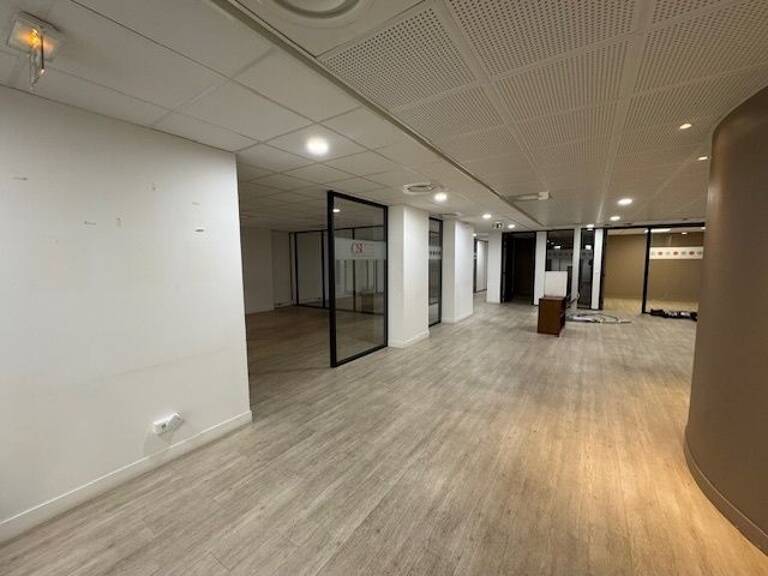 Bureaux open space à PARIS 17ème — photo 1