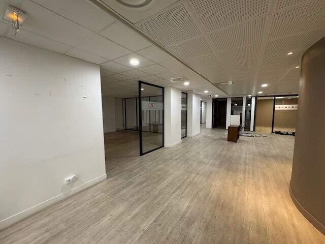 Bureaux open space à PARIS 17ème — photo du bien