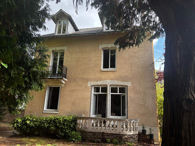 MAISON DE MAITRE 7 PIECES SAINT-DONATIEN — photo du bien