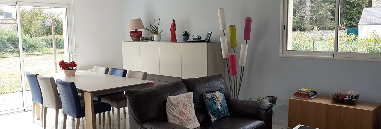 Maison 5 Pièces 101 m² à louer à Saint-Vincent-sur-Oust (56350)