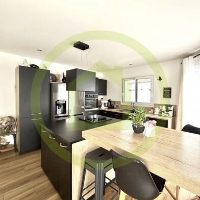 Maison 9 pièces 379000 €