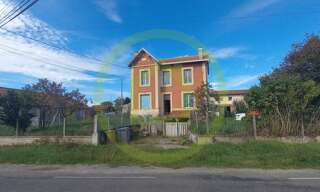 Maison 43 Pièces 893 m² à vendre à Bourg (33710)