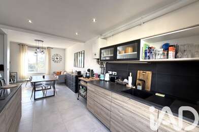 Appartement 3 pièces 179250 €