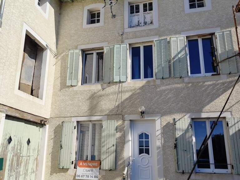 maison de village 4 pièces avec coure intérieur — photo 1
