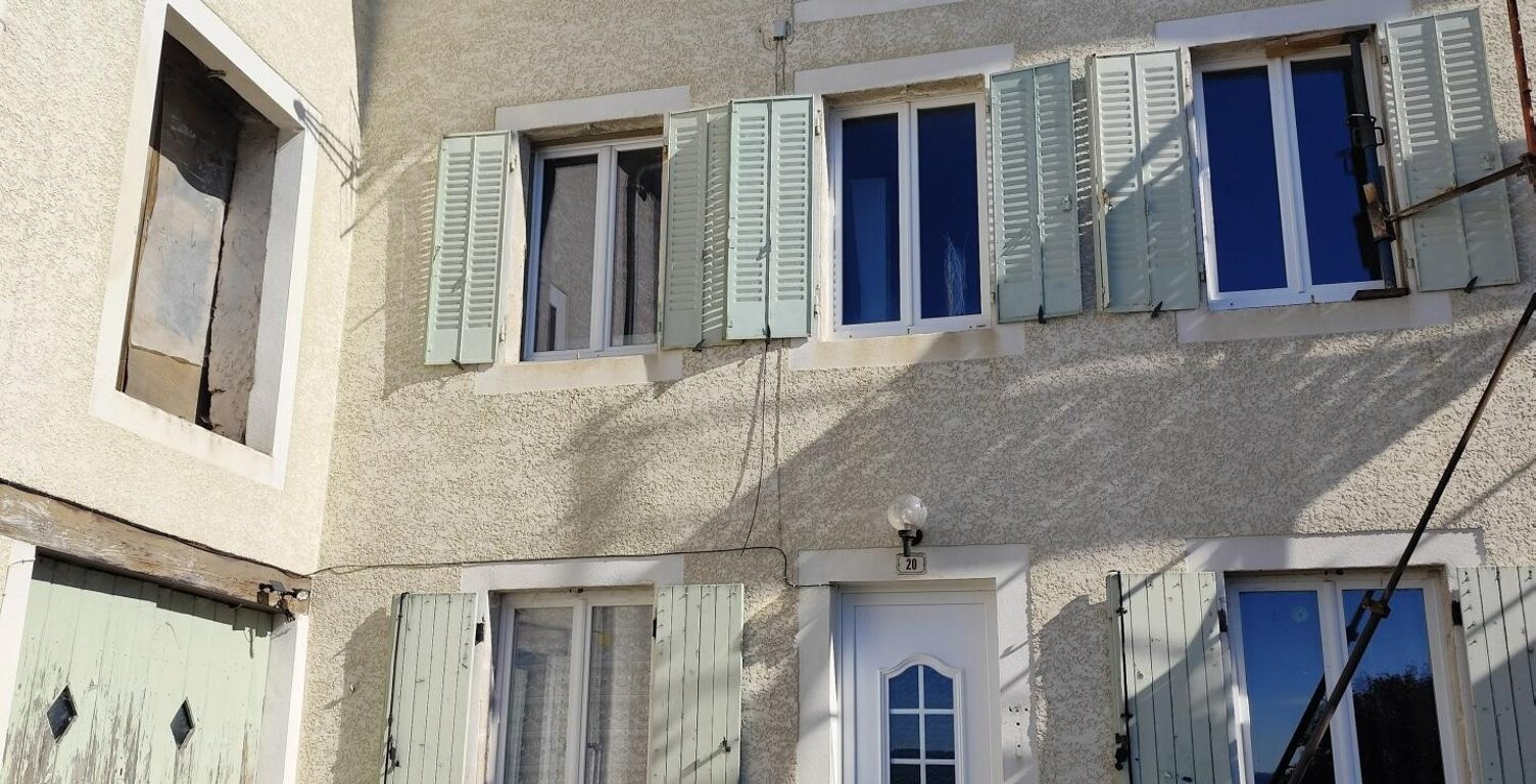 maison de village 4 pièces avec coure intérieur — photo 1