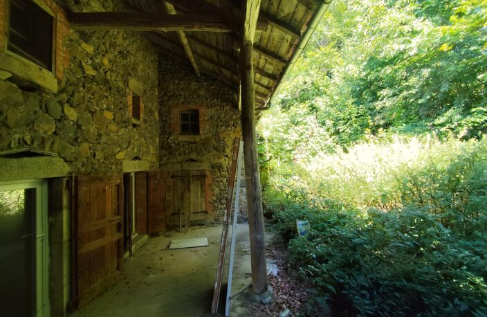 maison de village 4 pièces avec coure intérieur — photo 2