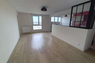 Appartement 4 pièces 1058 €