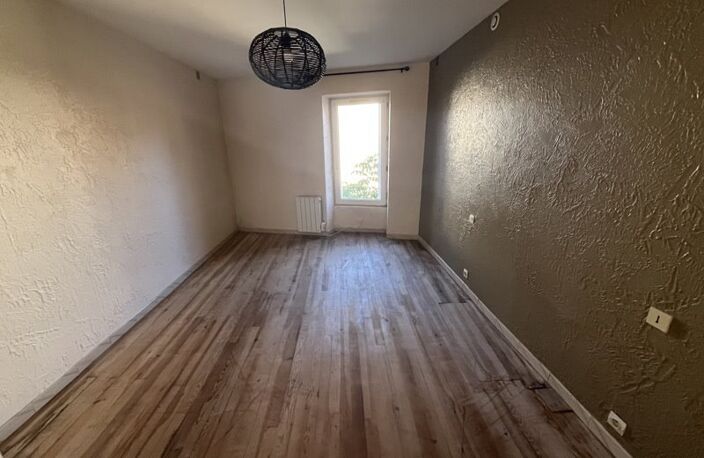 Vente immeuble   Saint-Jean-d'Angély (17400) — photo 4