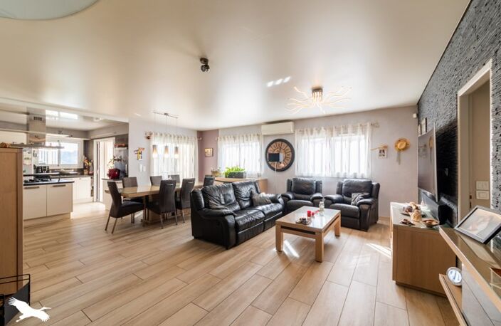 Contemporaine de 6 pièces principales — photo 2