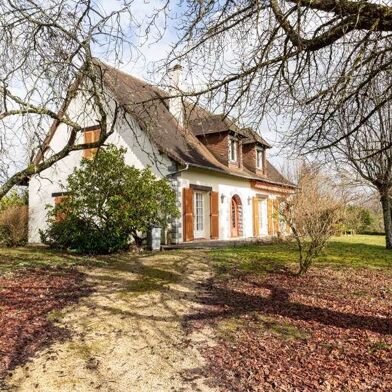 Maison 8 pièces 320877 €