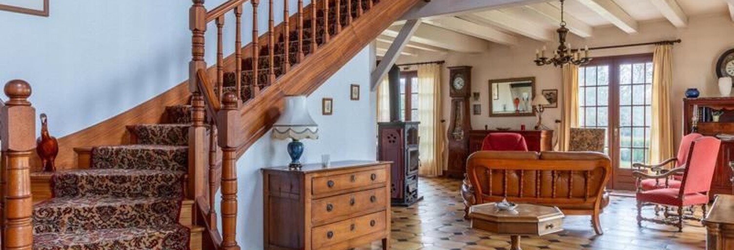 Maison 8 Pièces 204 m² à vendre à Saint-Hilaire-les-Places (87800)