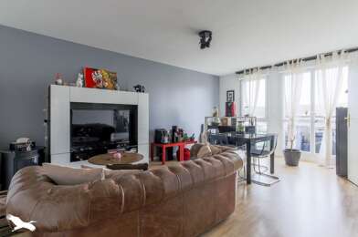 Appartement 3 pièces 215660 €