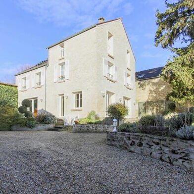 Maison 8 pièces 664064 €