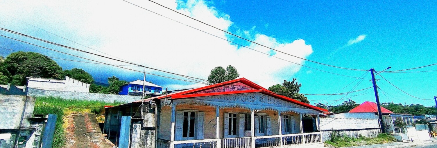 Maison 7 Pièces 135 m² à vendre à Sainte-Rose (97439)