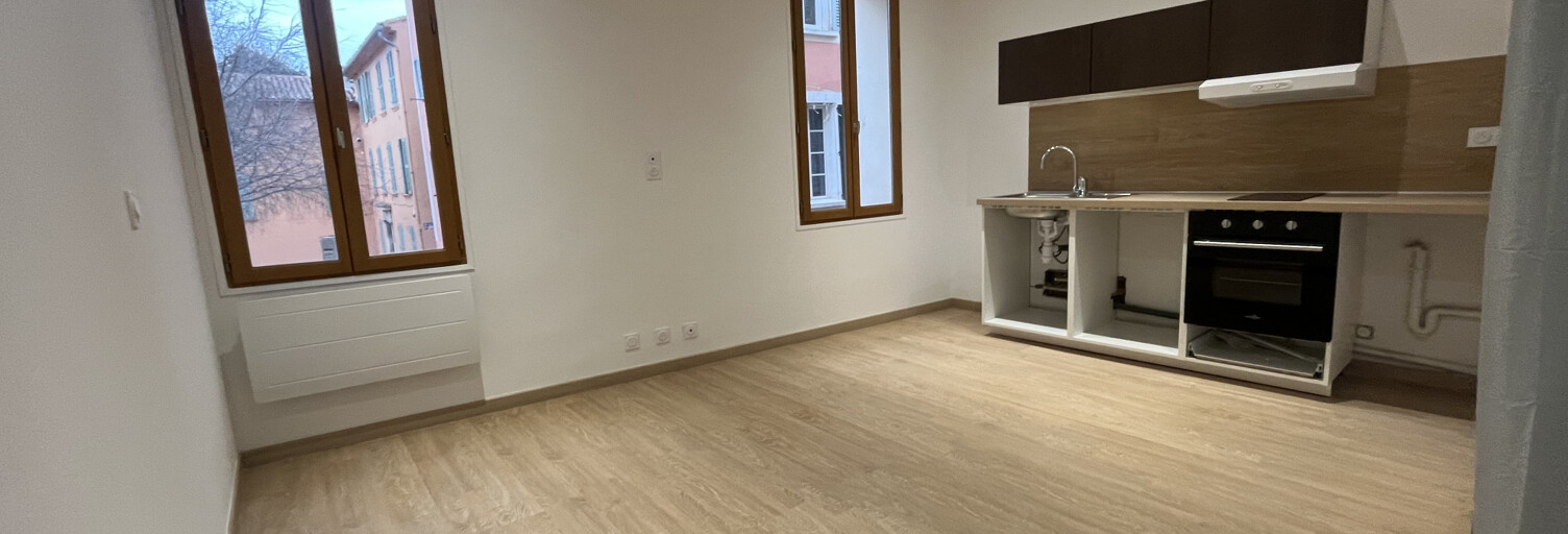 Appartement 1 Pièce 24 m² à louer à Hyères (83400)