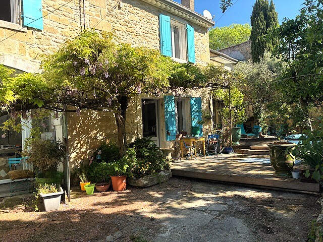 AUJARGUES MAISON 185 M2 T6 — photo du bien