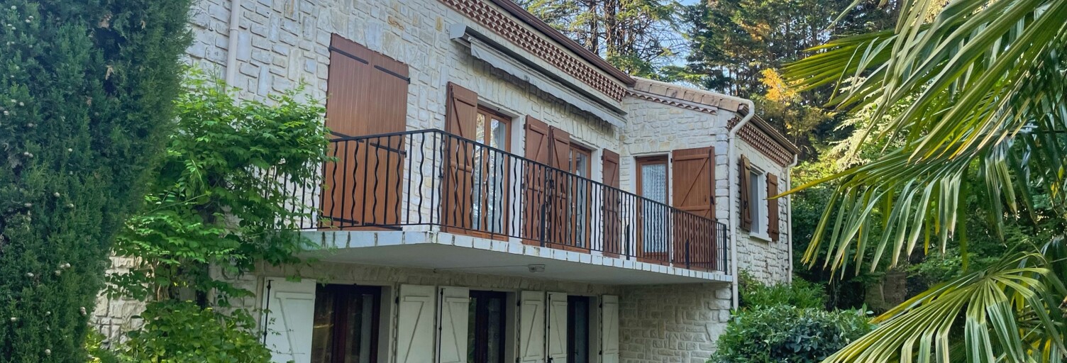Immeuble  440 m² à vendre à Dirac (16410)