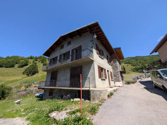 Maison de village à rénover - orienté Sud — photo du bien