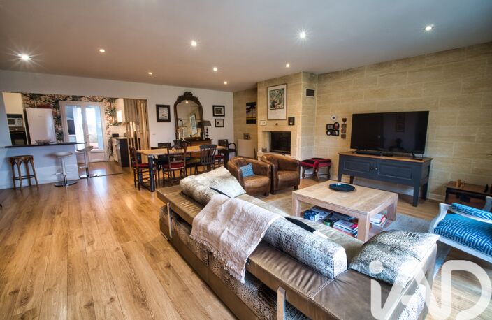 Vente Maison traditionnelle 7 pièces — photo 2