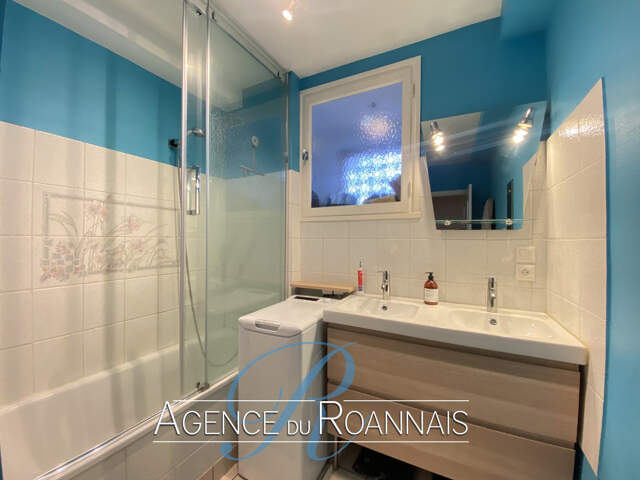 Appartement T4 à vendre à ROANNE avec Balcon et garage — photo du bien