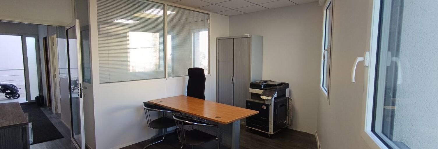 Garage  37 m² à louer à Saint-Jean-Bonnefonds (42650)