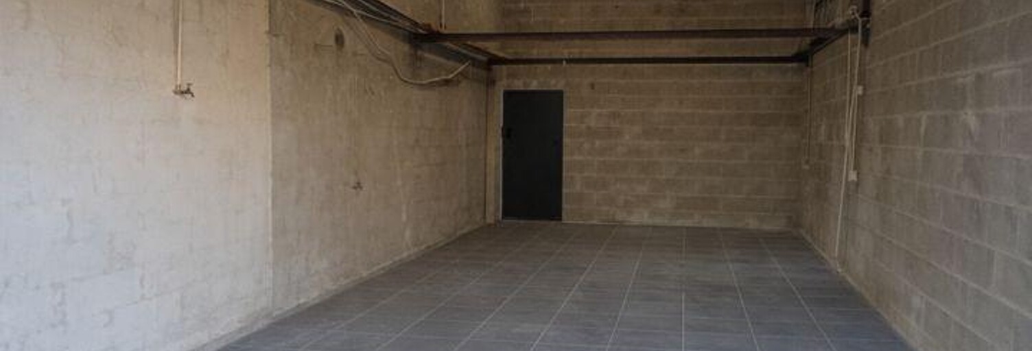 Garage  48 m² à louer à Saint-Jean-Bonnefonds (42650)