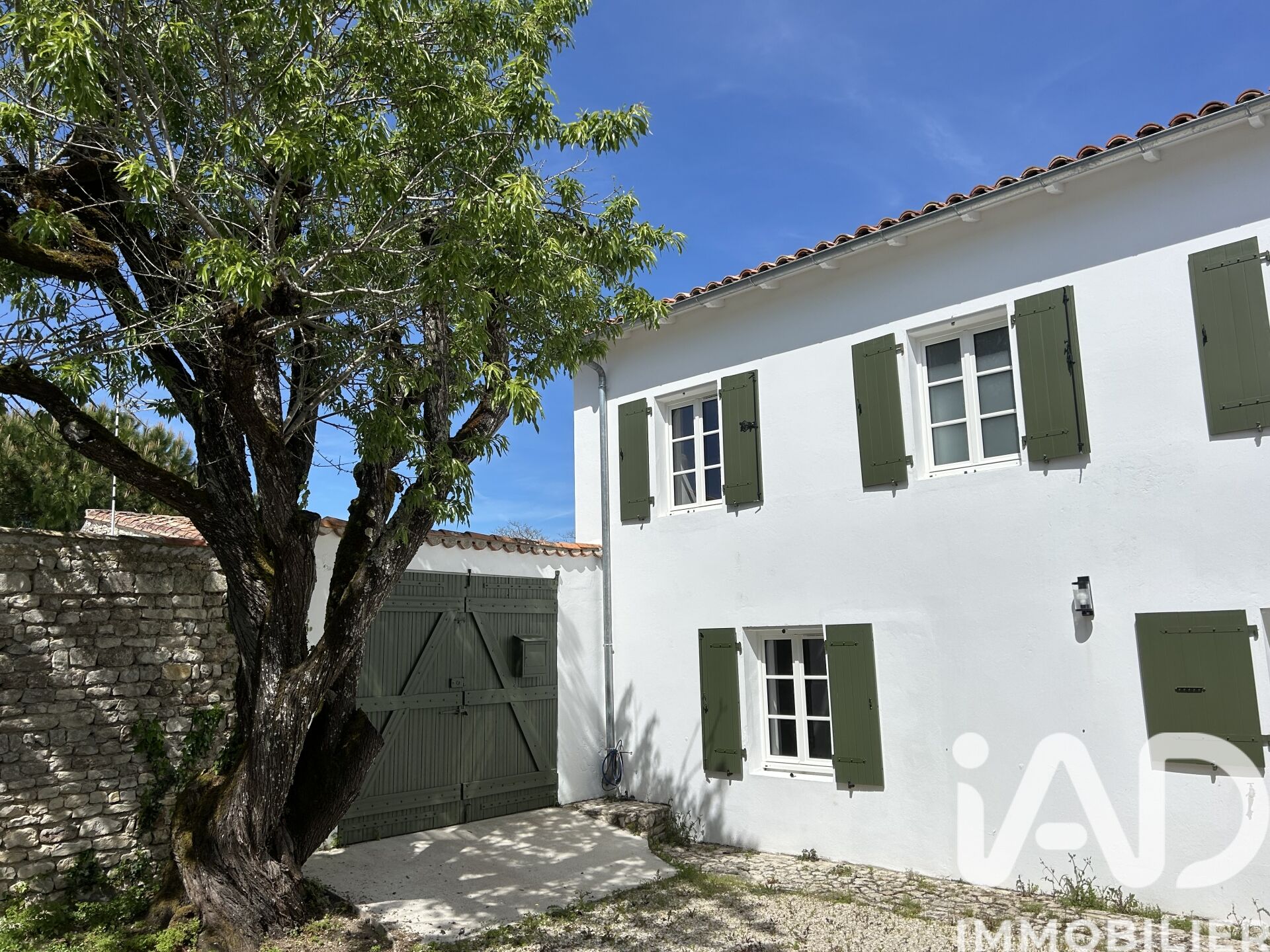 Vente Maison/villa 8 pièces - Photo 2