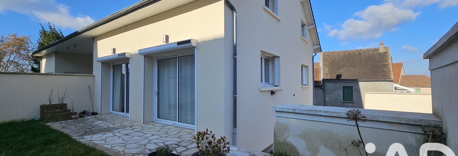 Maison 8 Pièces 158 m² à vendre à Orgeval (78630)