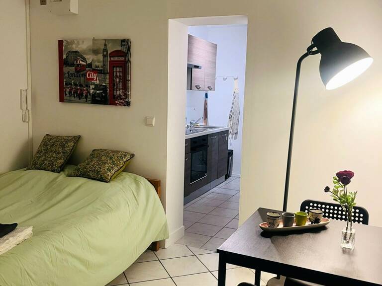 Vente Studio 1 pièce — photo 1