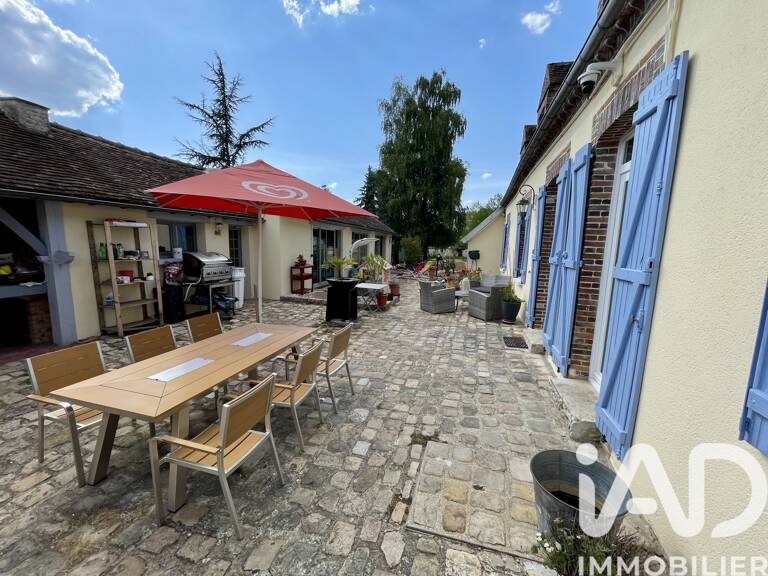 Vente Maison/villa 8 pièces — photo 1