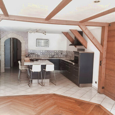 Appartement 5 pièces 147000 €