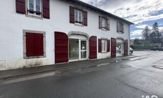 Commerce  58 m² à vendre à Cambo-les-Bains (64250)