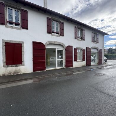 Commerce  126000 €