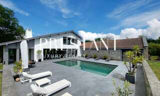 location vacances Maison 6 Pièces 280 m² à Arbonne (64210)