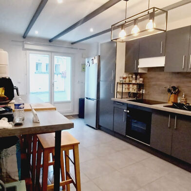 Appartement 3 pièces 1100 €