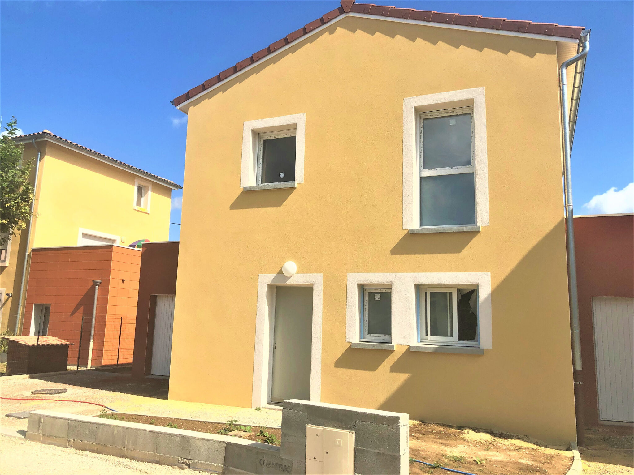 Villa / Maison  T4 à louer Anneyron 26140