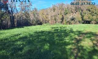 Terrain  700 m² à vendre à Léognan (33850)