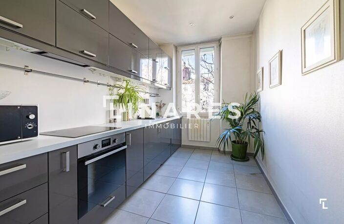 COEUR LONGCHAMP - Appartement T3 de 81m2 - Balcons - Cave - 1300 — photo 5