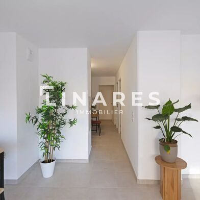 Appartement 3 pièces 341800 €