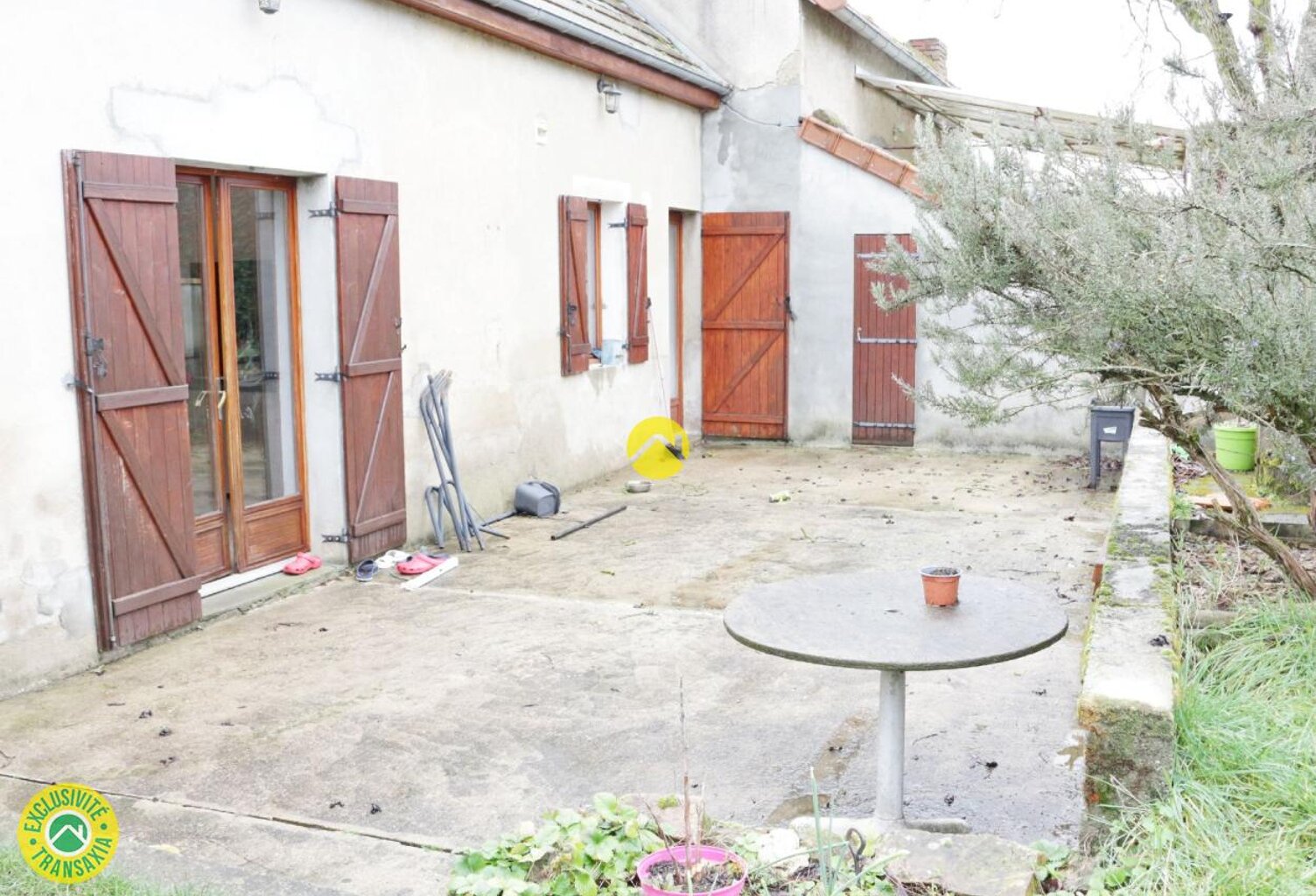 MAISON DE CHARME AVEC JARDIN — photo 1