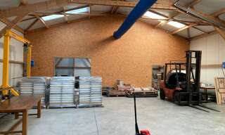 Local industriel  295 m² à louer à Guipavas (29490)