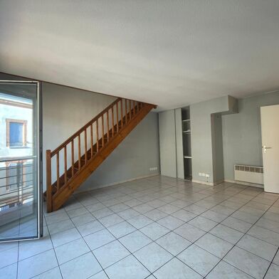 Appartement 3 pièces 1000 €