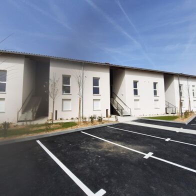 Appartement 3 pièces 774 €