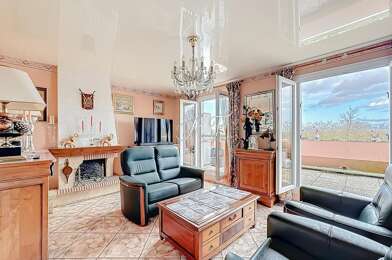 Appartement 5 pièces 249900 €