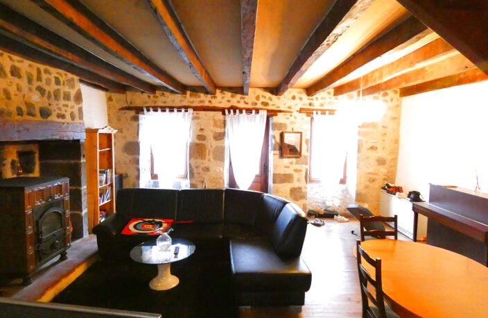 MAISON AUVERGNATE EN PIERRE — photo 5