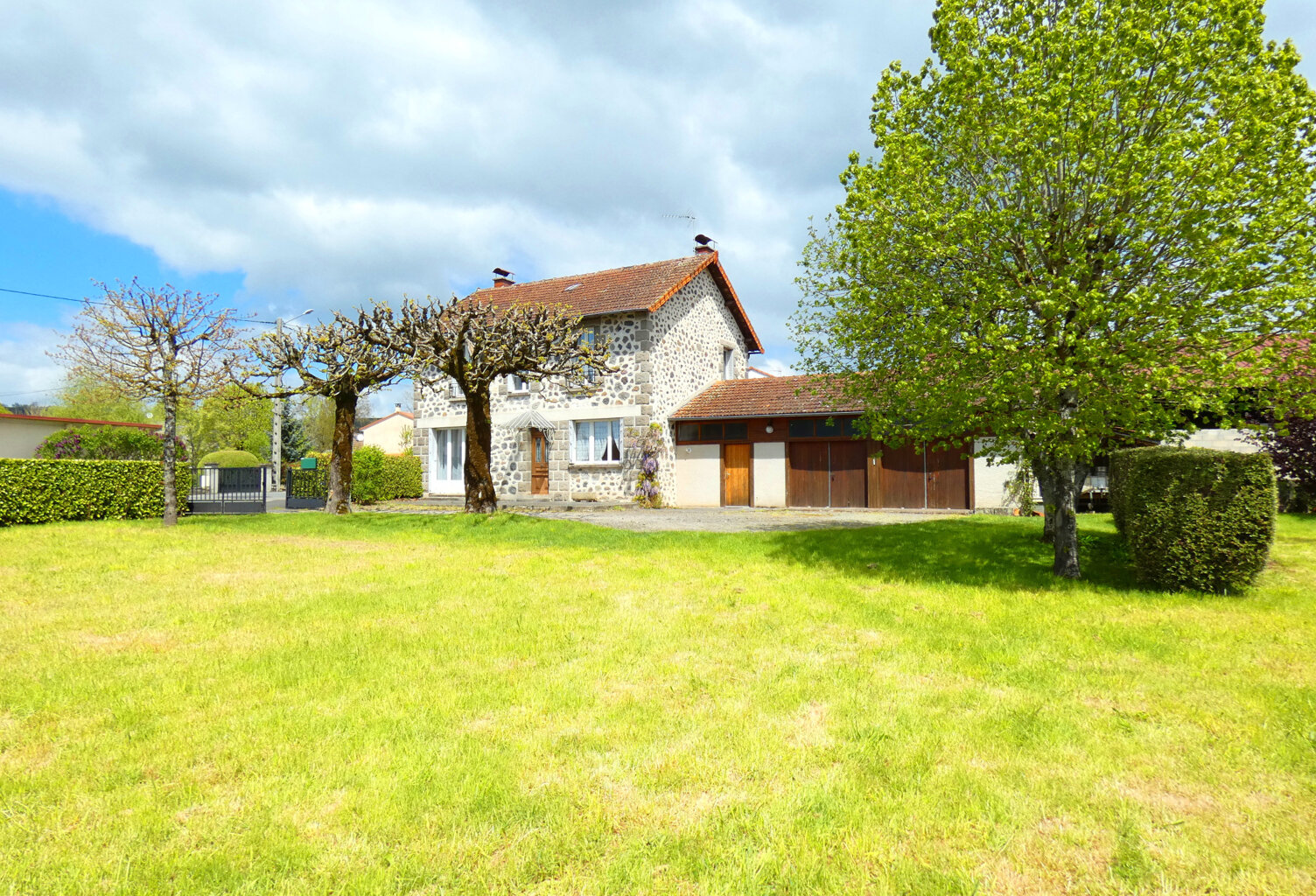 MAISON PIERRE — photo 1