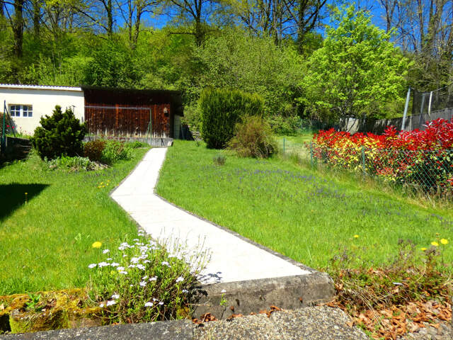 ARPAJON SUR CERE BELLE MAISON — photo du bien