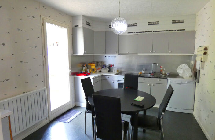 ARPAJON SUR CERE BELLE MAISON — photo 3