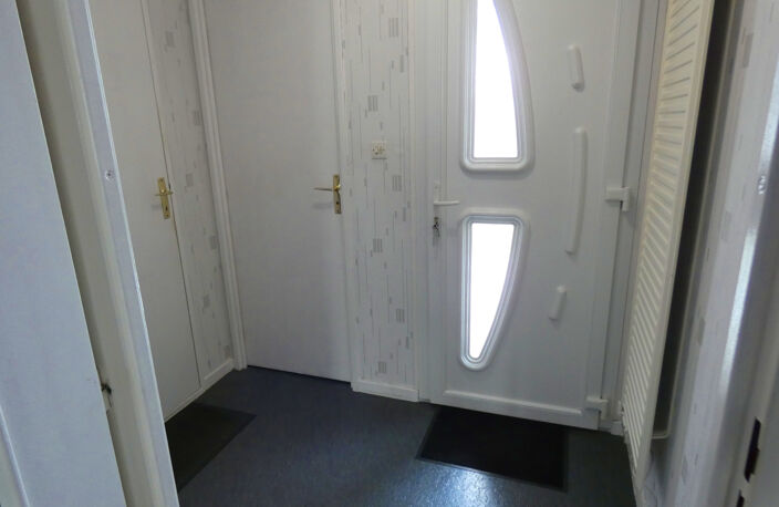 ARPAJON SUR CERE BELLE MAISON — photo 4