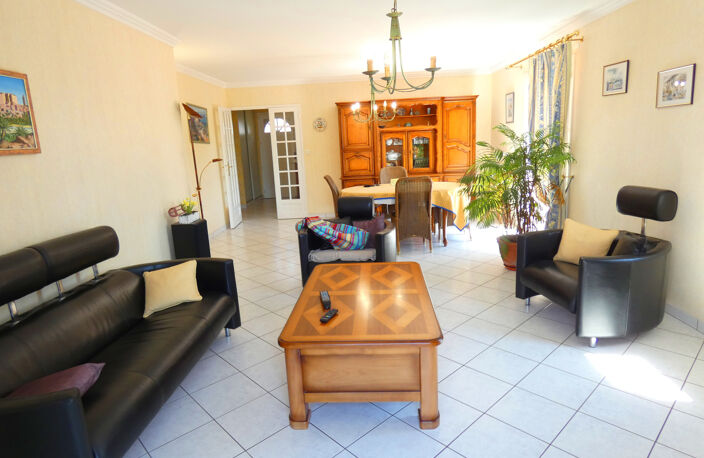 AURILLAC PROCHE CENTRE VILLE  MAISON PLAIN PIED — photo 5